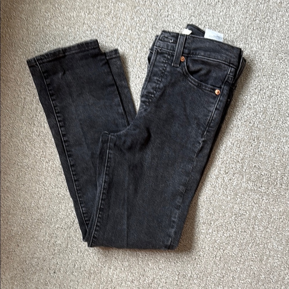 WOMENS LEVI WEDGIE STRAIGHT LEG JEANS NEVER WORN - Picture 2 of 6